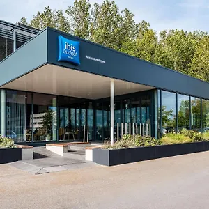 https://ibis-budget-amsterdam-airport.amsterdamhotelsnl.com
