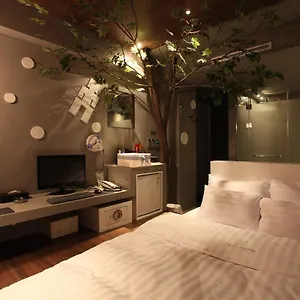 https://nine-star-hotel-sinchon.hotels-seoul.net